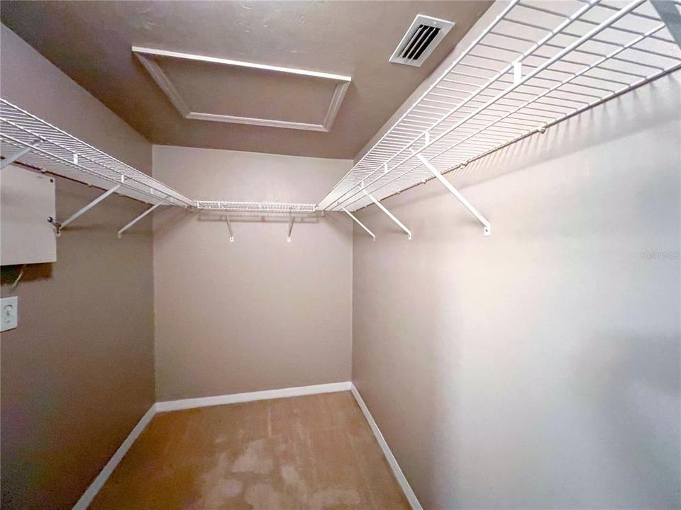 For Rent: $2,200 (3 beds, 2 baths, 1584 Square Feet)