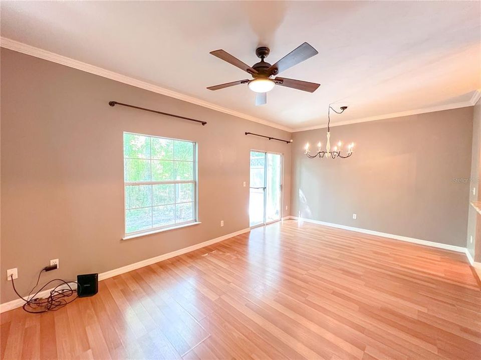 For Rent: $2,200 (3 beds, 2 baths, 1584 Square Feet)