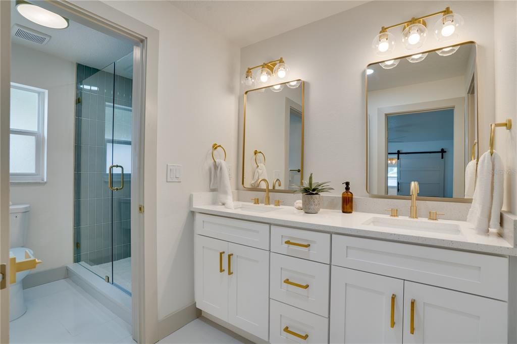 For Sale: $535,000 (3 beds, 2 baths, 2003 Square Feet)