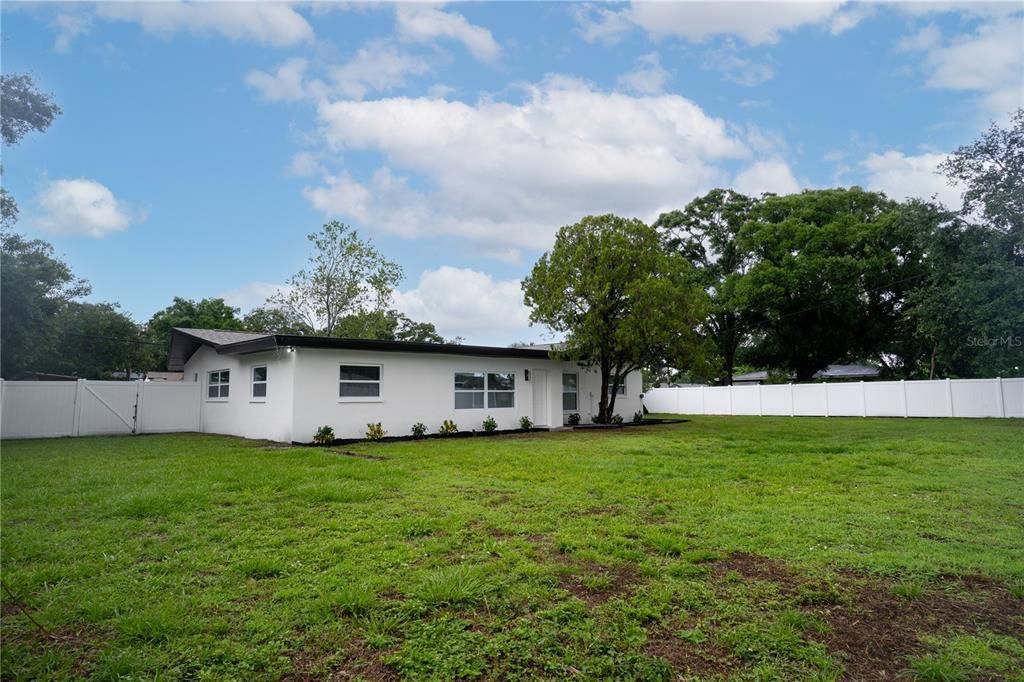 For Sale: $535,000 (3 beds, 2 baths, 2003 Square Feet)