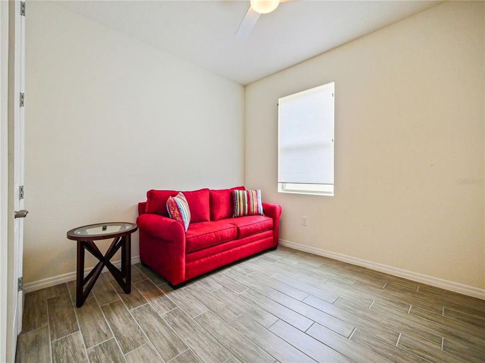 For Sale: $399,000 (3 beds, 2 baths, 1662 Square Feet)