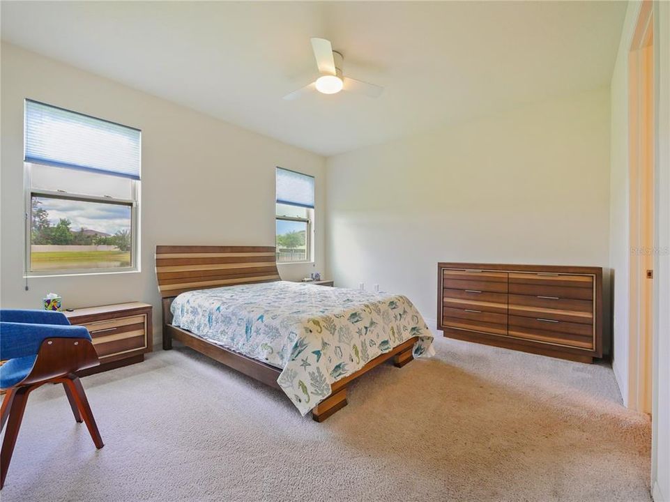 For Sale: $399,000 (3 beds, 2 baths, 1662 Square Feet)