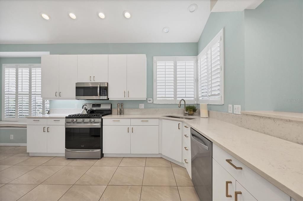 For Sale: $750,000 (3 beds, 2 baths, 2051 Square Feet)