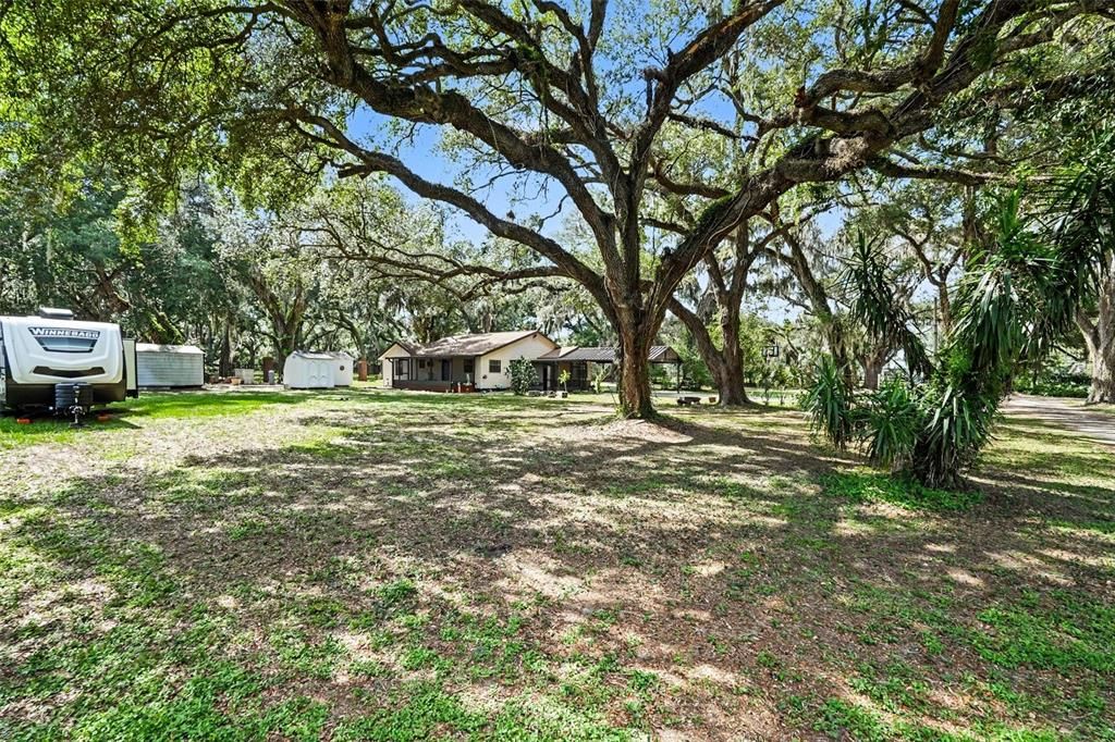 For Sale: $445,000 (3 beds, 2 baths, 1748 Square Feet)
