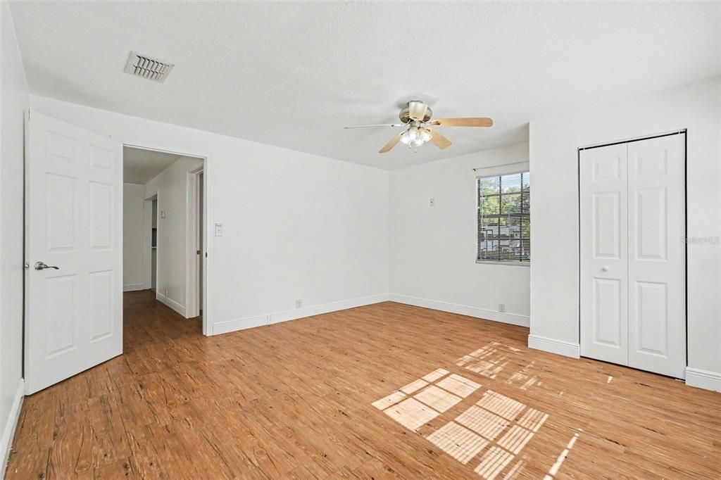 For Sale: $445,000 (3 beds, 2 baths, 1748 Square Feet)