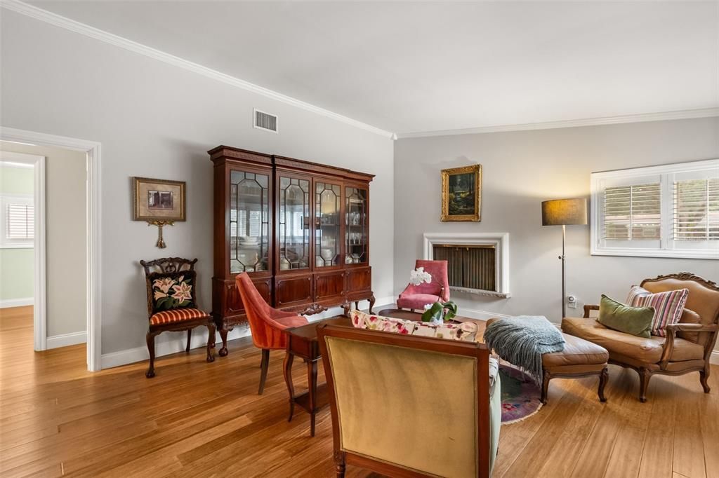 На продажу: $749,000 (3 спален, 2 ванн, 1835 Квадратных фут)