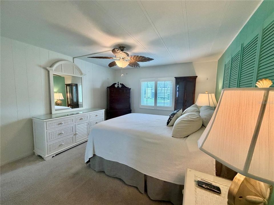 For Sale: $159,900 (2 beds, 2 baths, 1152 Square Feet)