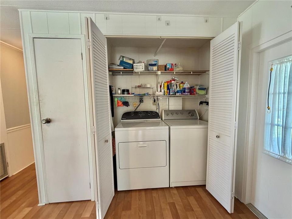 For Sale: $159,900 (2 beds, 2 baths, 1152 Square Feet)