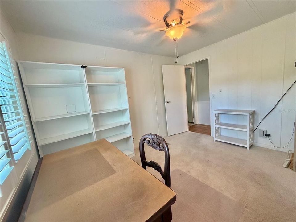 For Sale: $159,900 (2 beds, 2 baths, 1152 Square Feet)