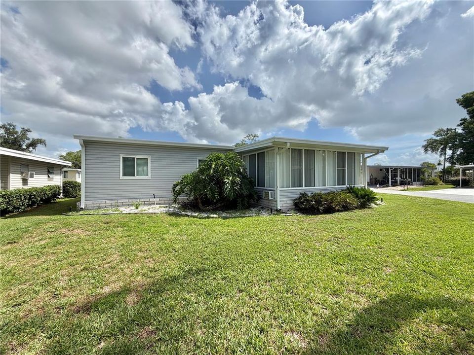For Sale: $159,900 (2 beds, 2 baths, 1152 Square Feet)