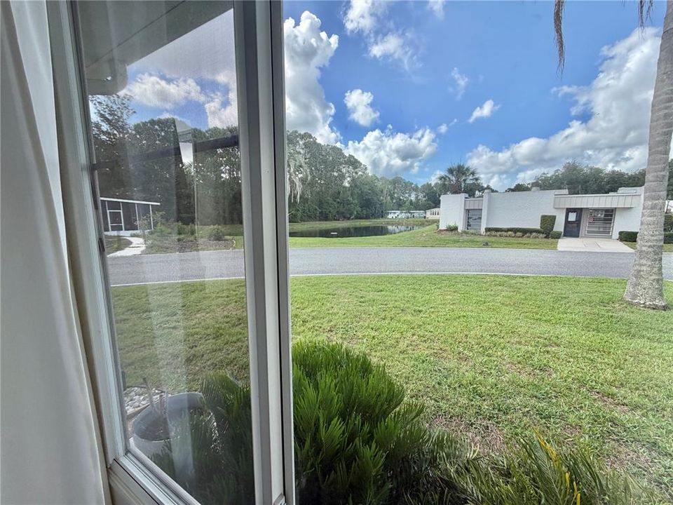 For Sale: $159,900 (2 beds, 2 baths, 1152 Square Feet)