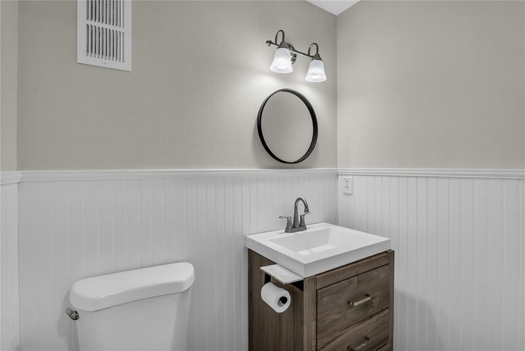 For Sale: $394,900 (2 beds, 2 baths, 1584 Square Feet)
