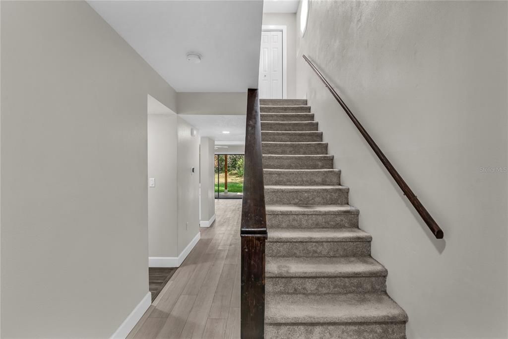 For Sale: $394,900 (2 beds, 2 baths, 1584 Square Feet)
