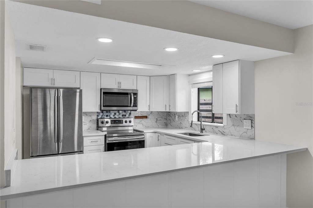 For Sale: $394,900 (2 beds, 2 baths, 1584 Square Feet)