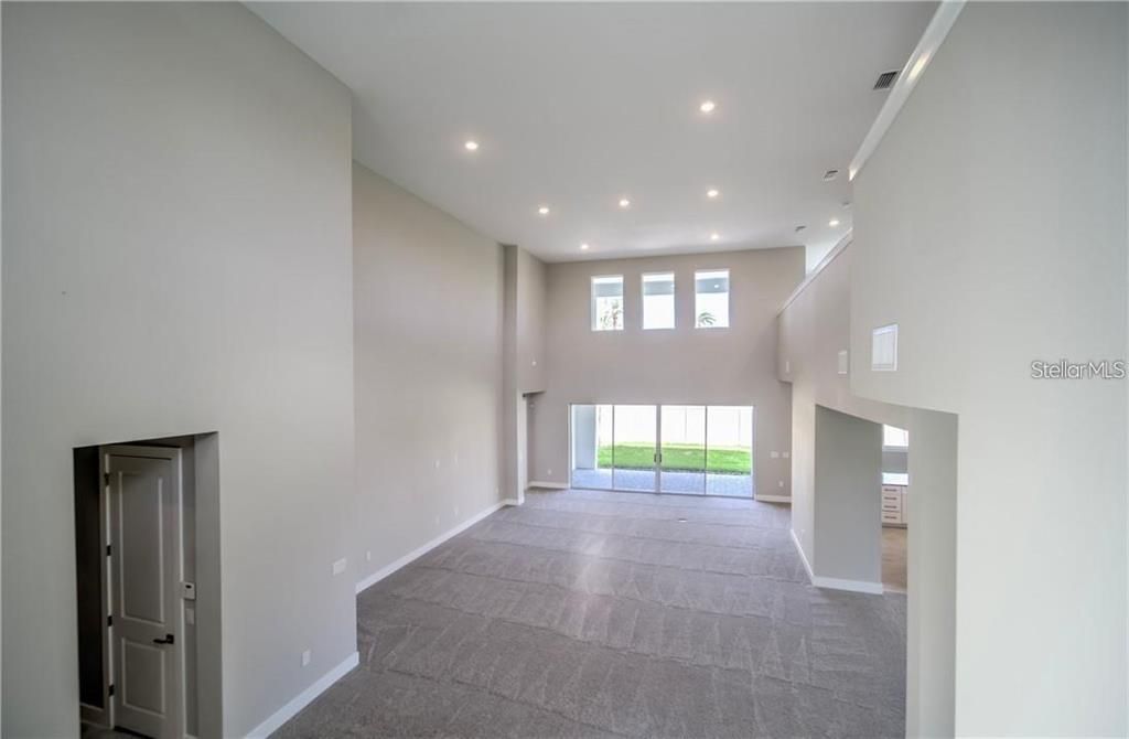 В аренду: $4,500 (4 спален, 3 ванн, 4389 Квадратных фут)