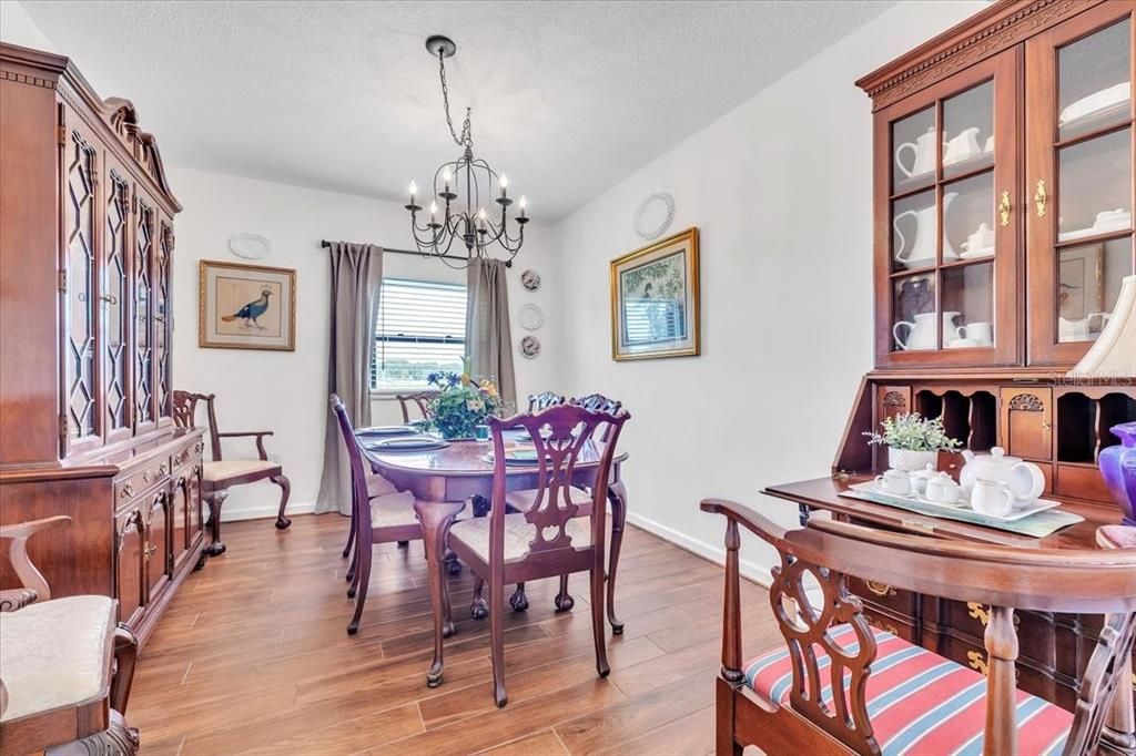 For Sale: $599,000 (3 beds, 2 baths, 1680 Square Feet)
