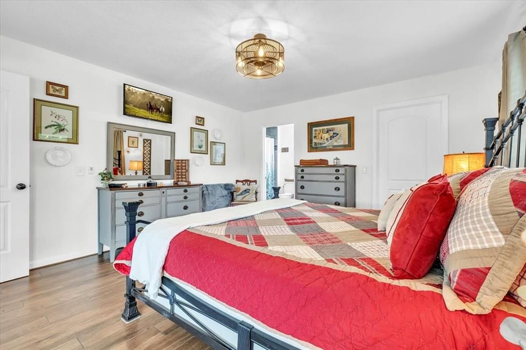 For Sale: $599,000 (3 beds, 2 baths, 1680 Square Feet)