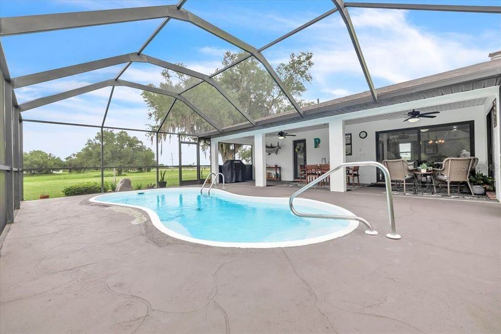 For Sale: $599,000 (3 beds, 2 baths, 1680 Square Feet)