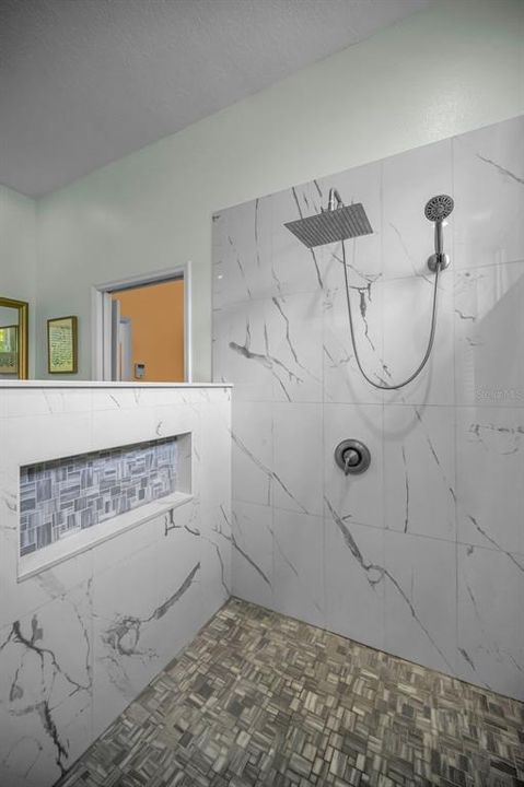 En Venta: $859,900 (4 camas, 3 baños, 2745 Pies cuadrados)