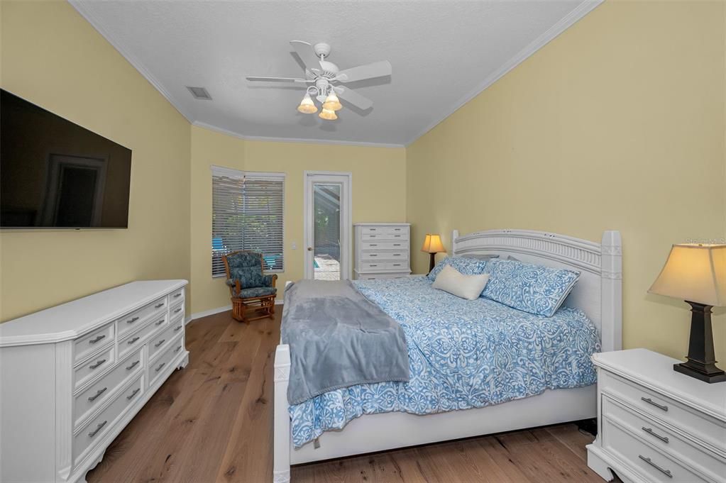 En Venta: $859,900 (4 camas, 3 baños, 2745 Pies cuadrados)
