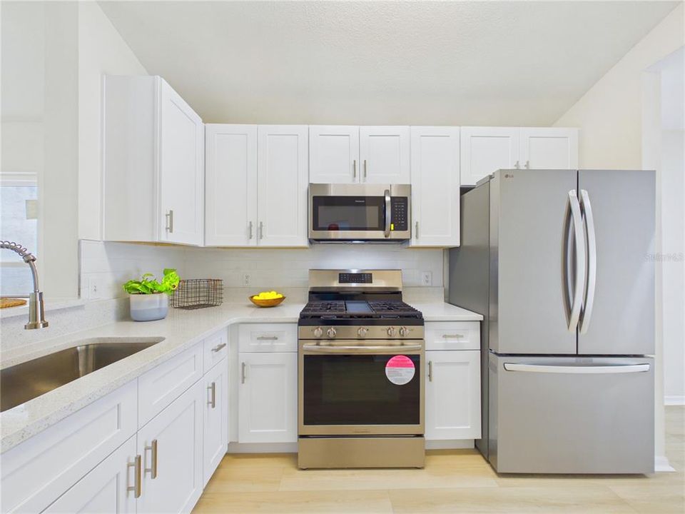 For Sale: $334,900 (4 beds, 2 baths, 1358 Square Feet)