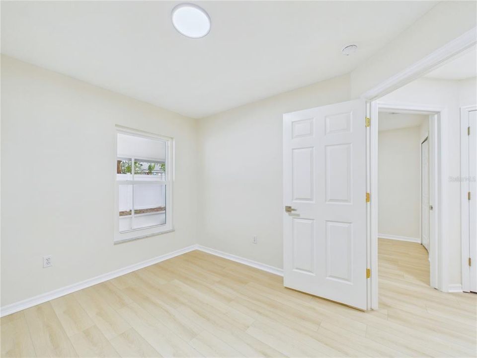 For Sale: $334,900 (4 beds, 2 baths, 1358 Square Feet)