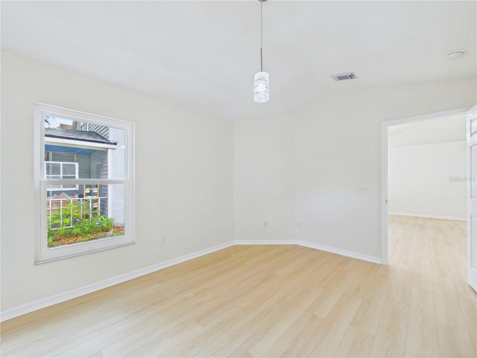 For Sale: $334,900 (4 beds, 2 baths, 1358 Square Feet)