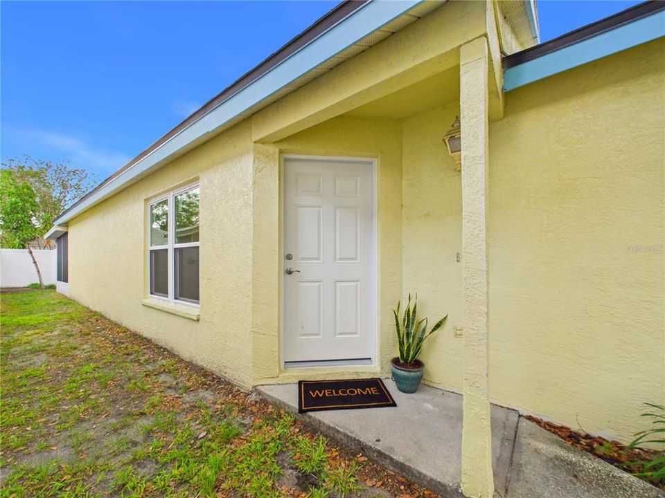 For Sale: $334,900 (4 beds, 2 baths, 1358 Square Feet)