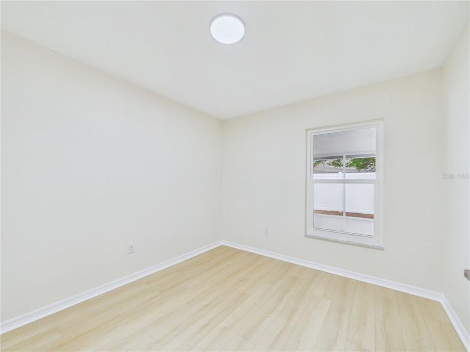 For Sale: $334,900 (4 beds, 2 baths, 1358 Square Feet)