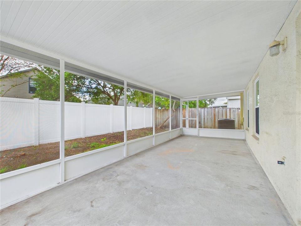 For Sale: $334,900 (4 beds, 2 baths, 1358 Square Feet)