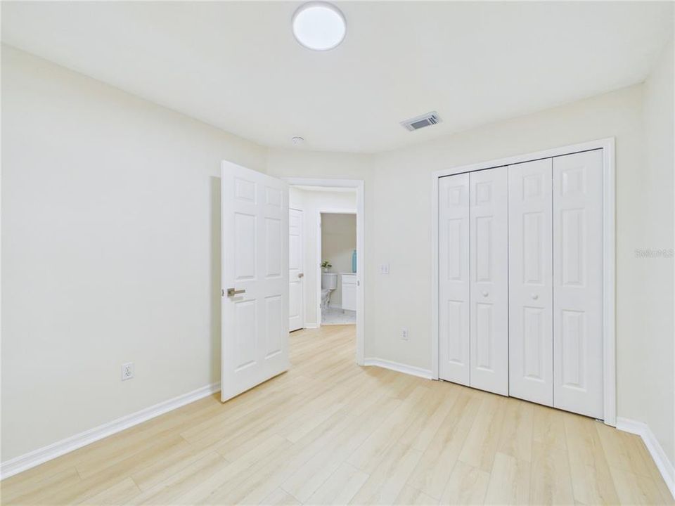 For Sale: $334,900 (4 beds, 2 baths, 1358 Square Feet)