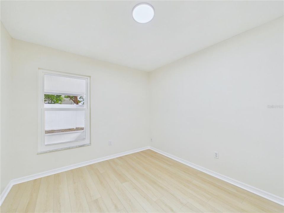 For Sale: $334,900 (4 beds, 2 baths, 1358 Square Feet)