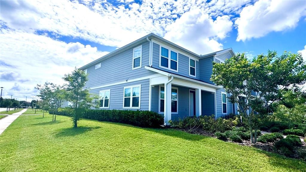 For Rent: $3,050 (3 beds, 2 baths, 1620 Square Feet)