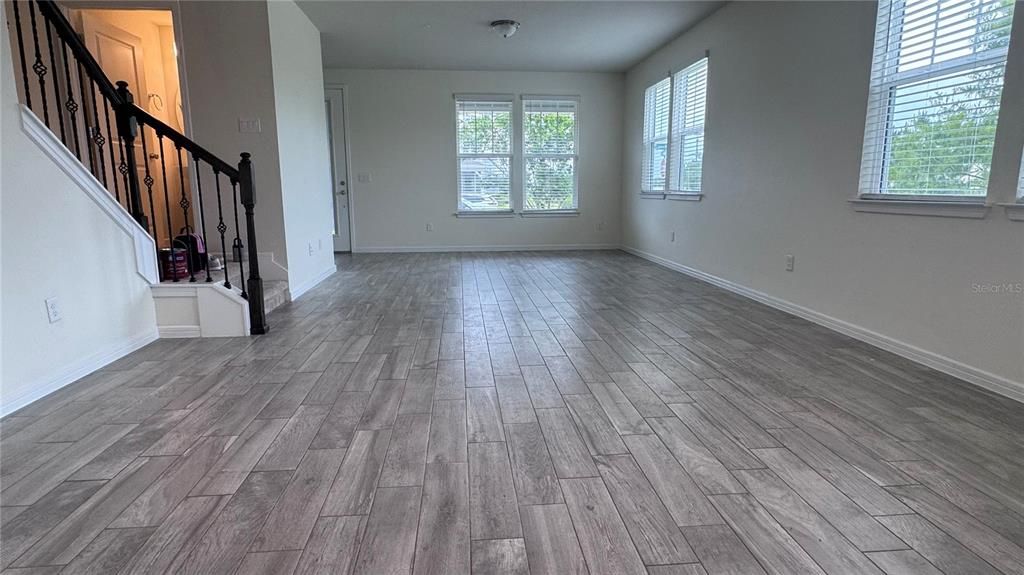 For Rent: $3,050 (3 beds, 2 baths, 1620 Square Feet)