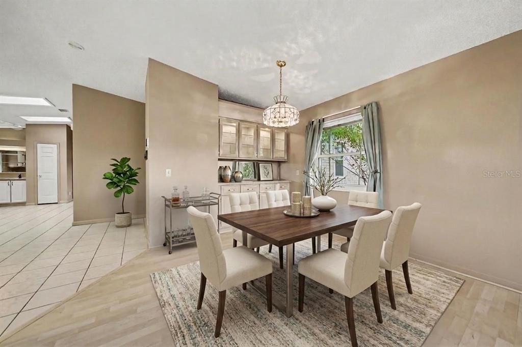 En Venta: $320,000 (2 camas, 2 baños, 2182 Pies cuadrados)