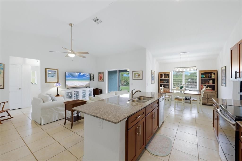 For Sale: $285,000 (3 beds, 2 baths, 1327 Square Feet)
