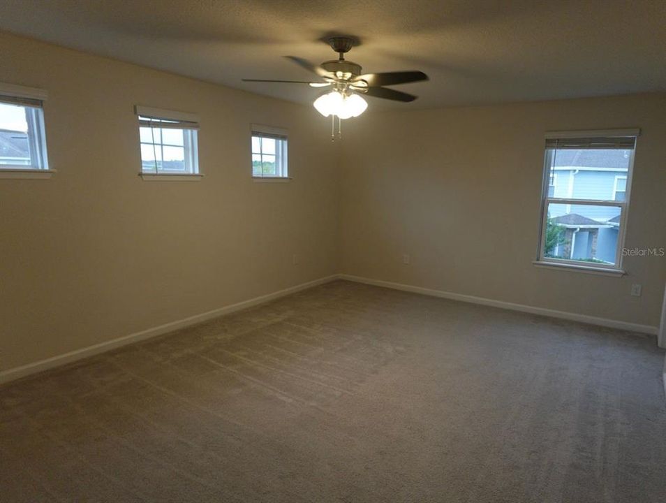 For Sale: $345,000 (3 beds, 2 baths, 1771 Square Feet)