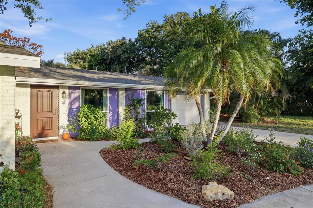 For Sale: $430,000 (3 beds, 2 baths, 1403 Square Feet)
