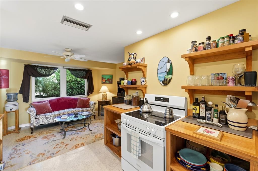 For Sale: $430,000 (3 beds, 2 baths, 1403 Square Feet)