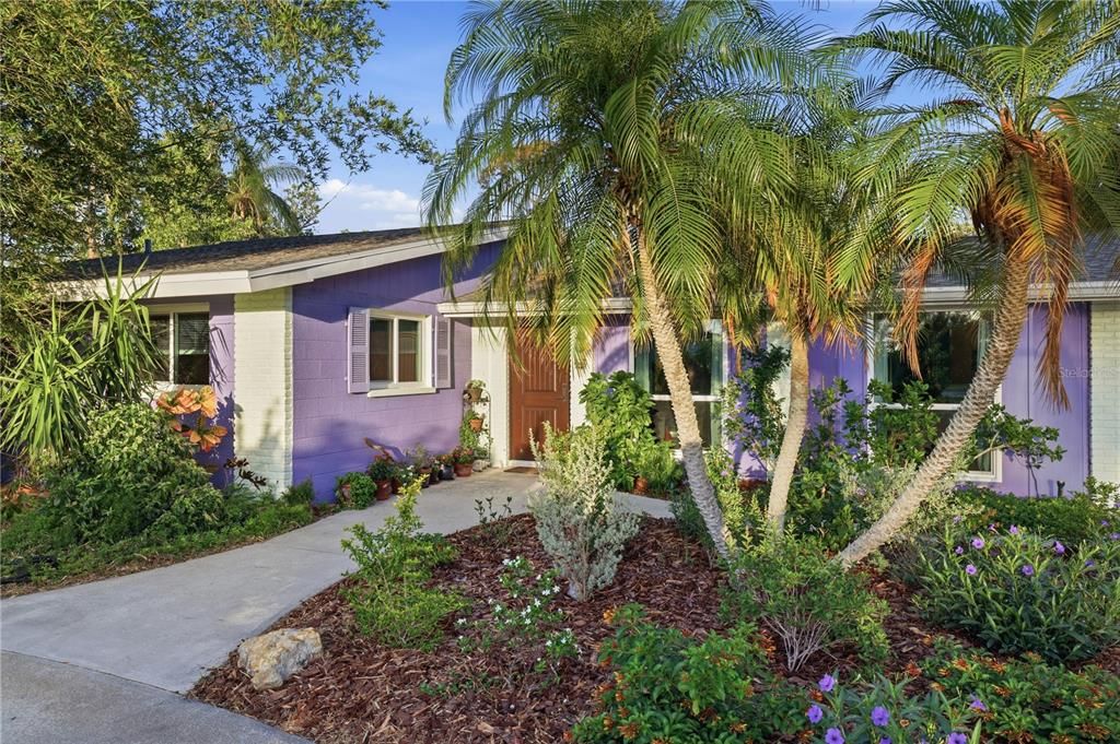For Sale: $430,000 (3 beds, 2 baths, 1403 Square Feet)