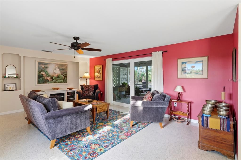 For Sale: $430,000 (3 beds, 2 baths, 1403 Square Feet)