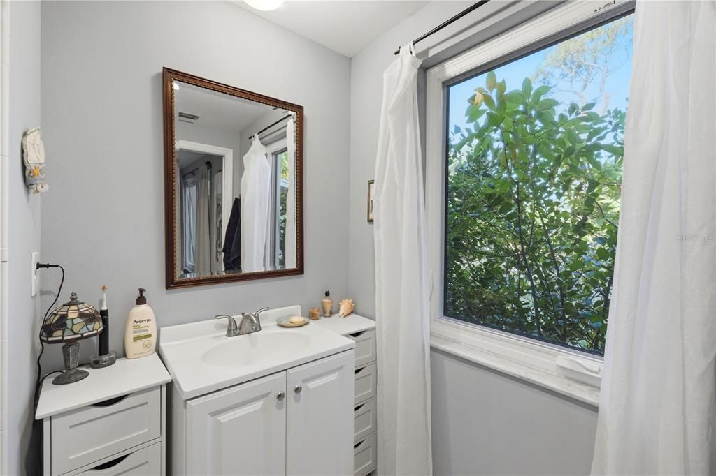 For Sale: $430,000 (3 beds, 2 baths, 1403 Square Feet)