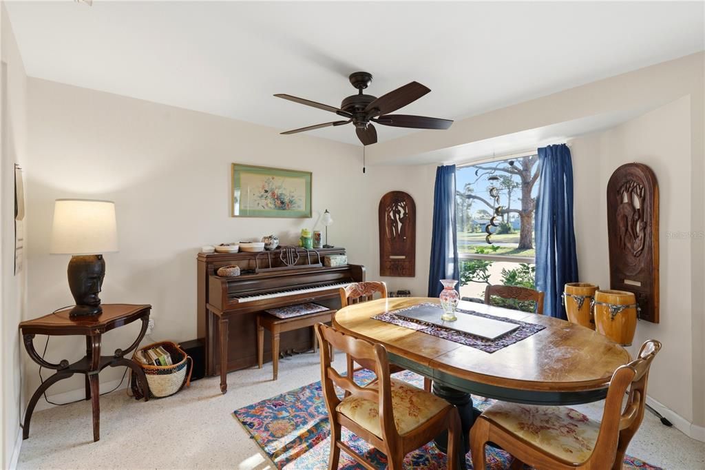 For Sale: $430,000 (3 beds, 2 baths, 1403 Square Feet)