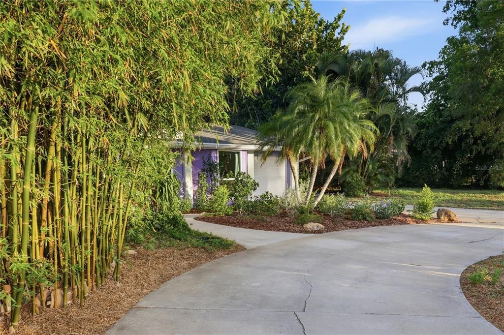 For Sale: $430,000 (3 beds, 2 baths, 1403 Square Feet)