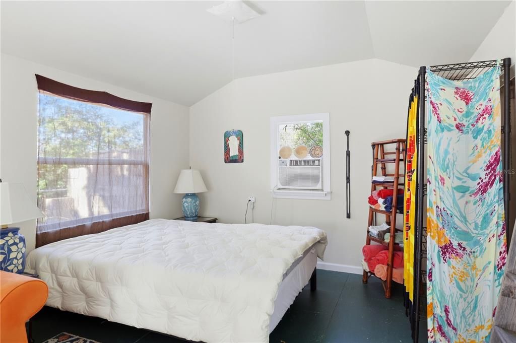 For Sale: $430,000 (3 beds, 2 baths, 1403 Square Feet)