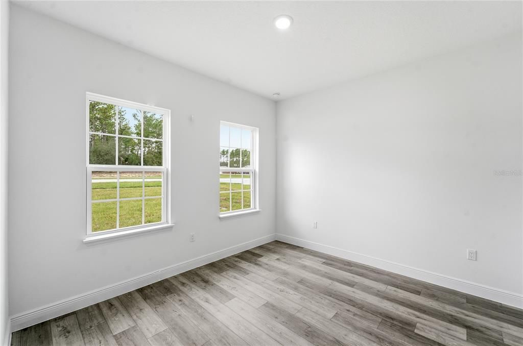 For Rent: $2,150 (4 beds, 2 baths, 1774 Square Feet)