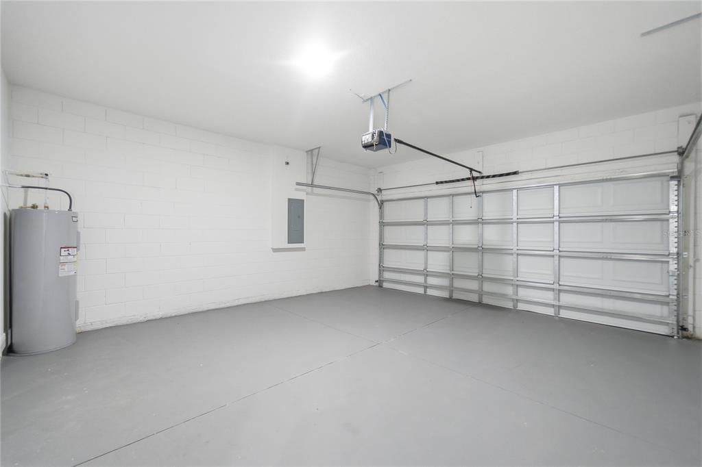 For Rent: $2,150 (4 beds, 2 baths, 1774 Square Feet)