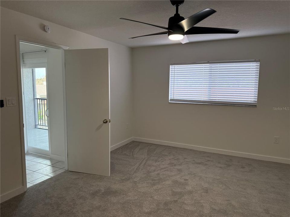 For Sale: $270,000 (2 beds, 2 baths, 1110 Square Feet)