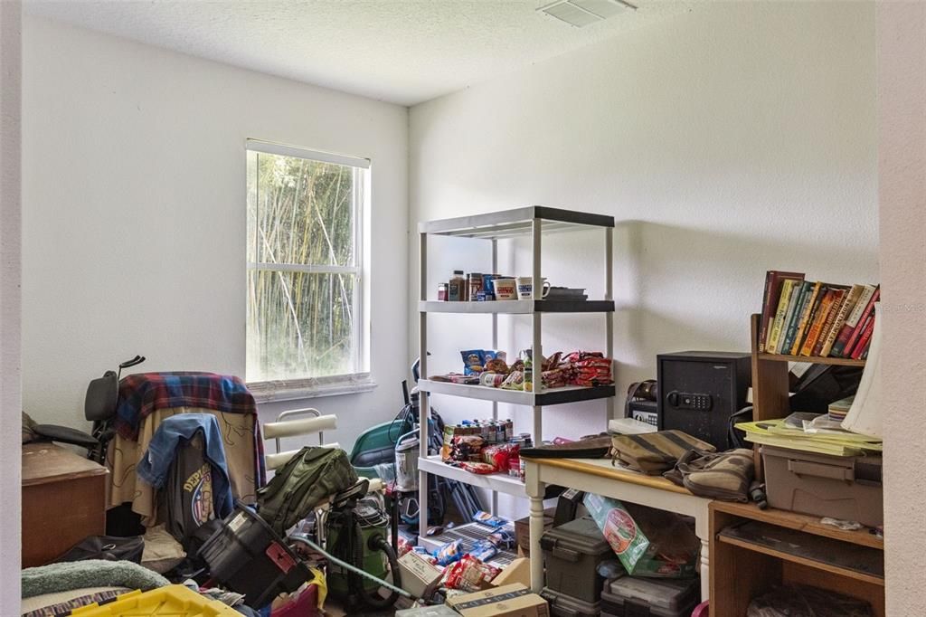 For Sale: $150,000 (3 beds, 2 baths, 1650 Square Feet)
