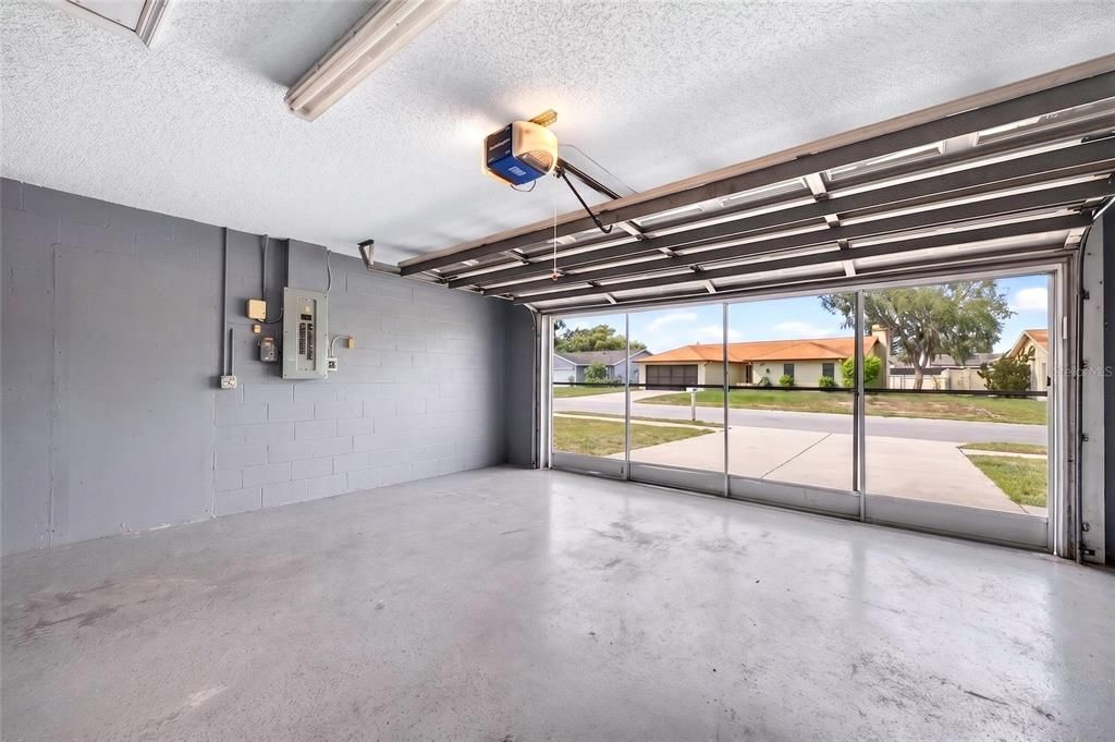 En Venta: $300,000 (3 camas, 2 baños, 1647 Pies cuadrados)